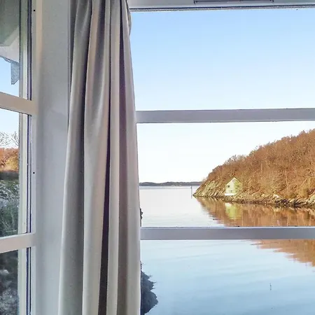 Nice In With 3 Bedrooms, Sauna And Internet Sveio