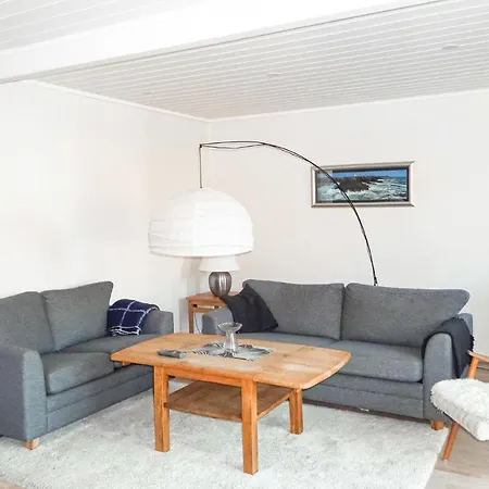 Nice In With 3 Bedrooms, Sauna And Internet Дом отдыха Sveio